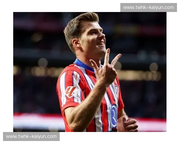 西甲直播：带你穿越球场的呼吸与心跳